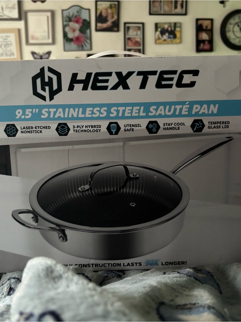 9.5" Stainless Steel Sauté Pan in Black
